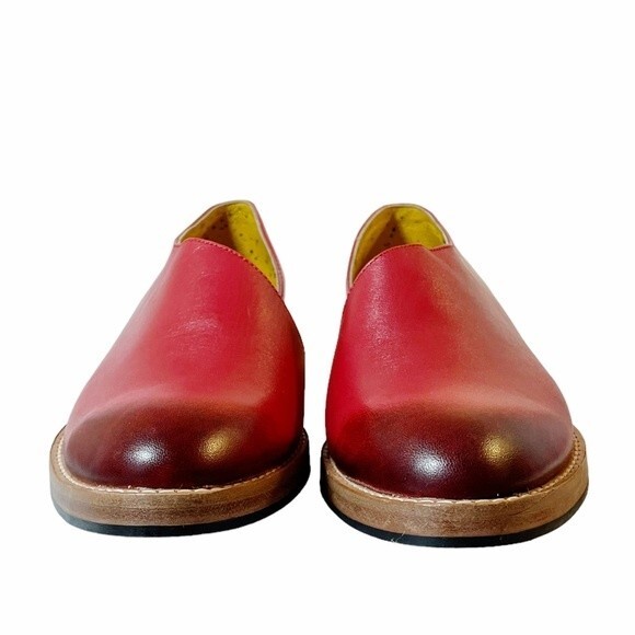 Adro Artisan Dover Flat Red Distressed Leather Side Cutout Slip On Size 7 NEW - Picture 9 of 15